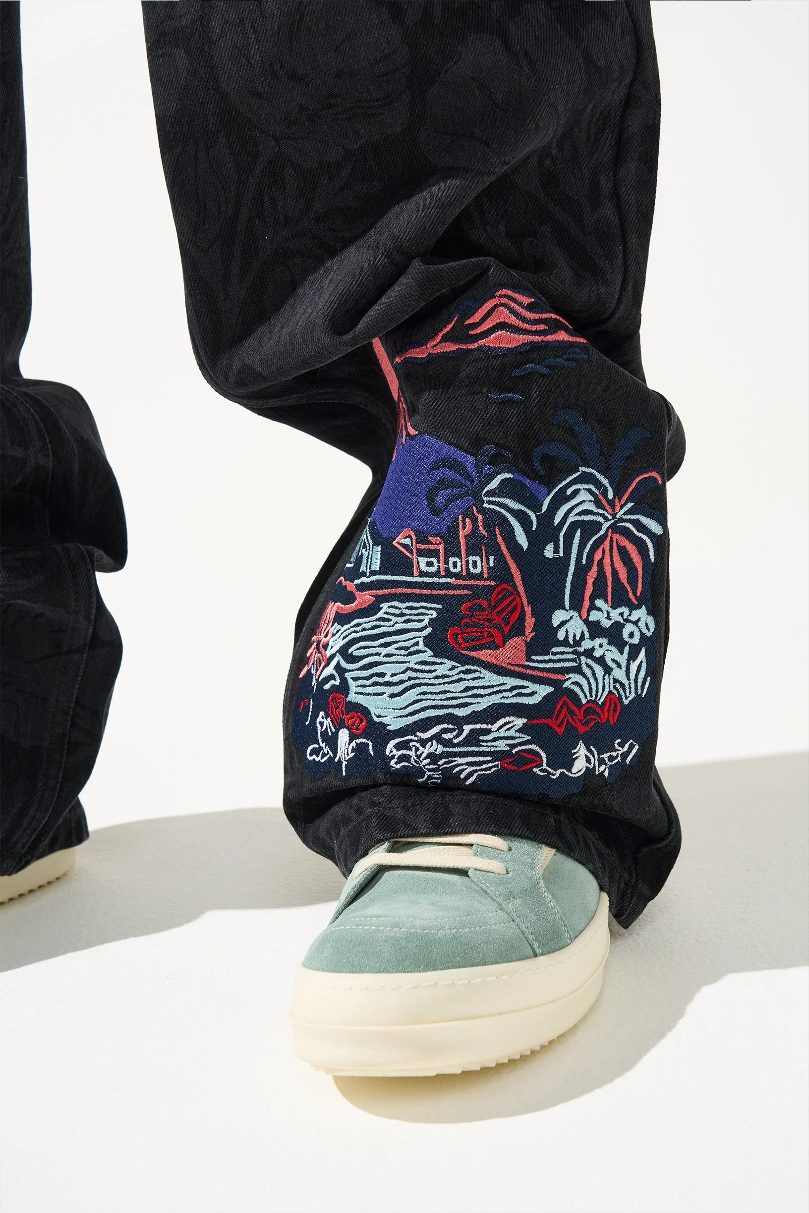 SOUVENIR Baggy Jeans - Image 6