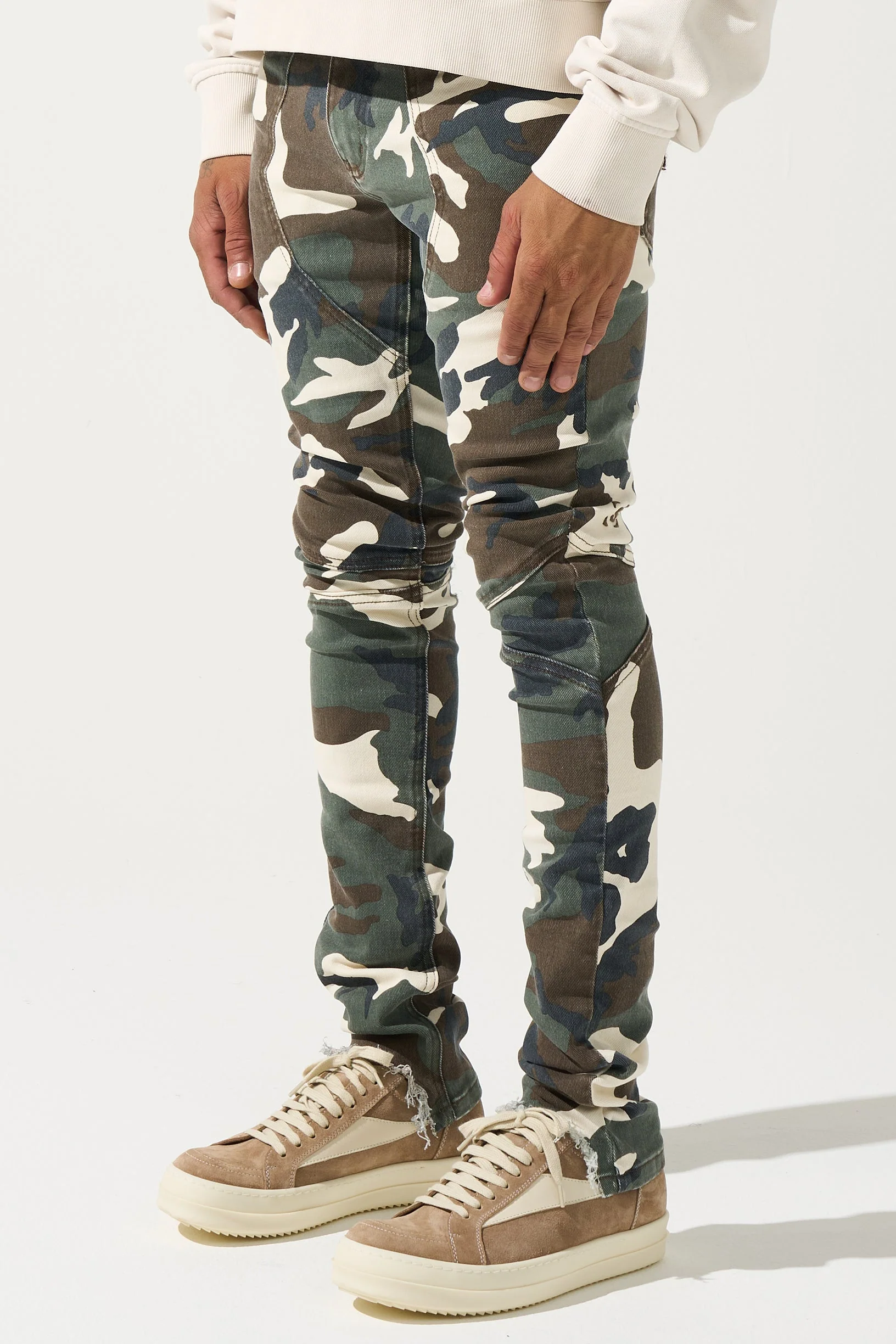 SYNC Jeans - Image 3