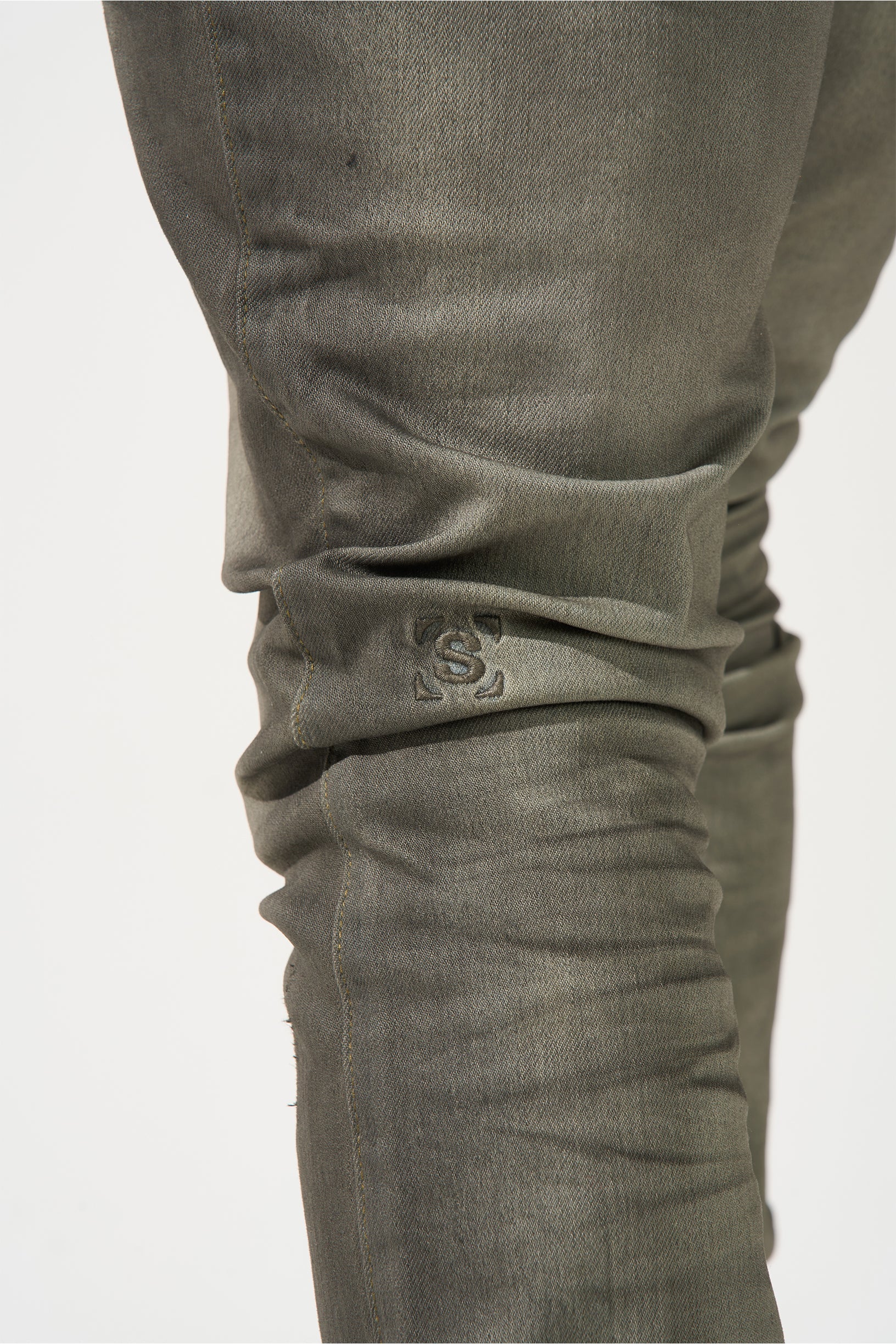 ZINC Stacked Jeans - Image 7